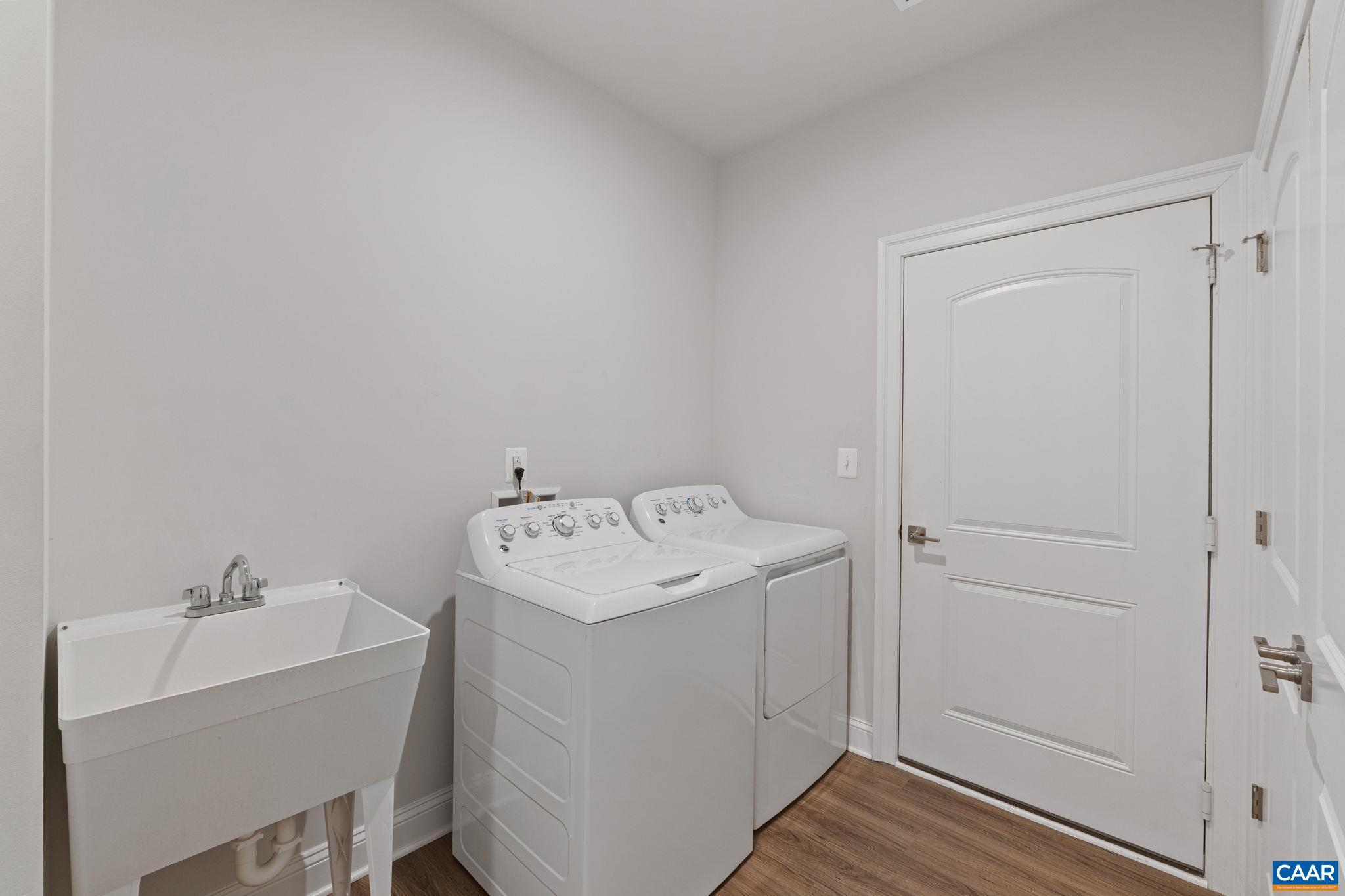 21 BLACKBERRY PL, ZION CROSSROADS, Virginia 22942, 3 Bedrooms Bedrooms, ,2 BathroomsBathrooms,Residential,21 BLACKBERRY PL,674310 MLS # 674310