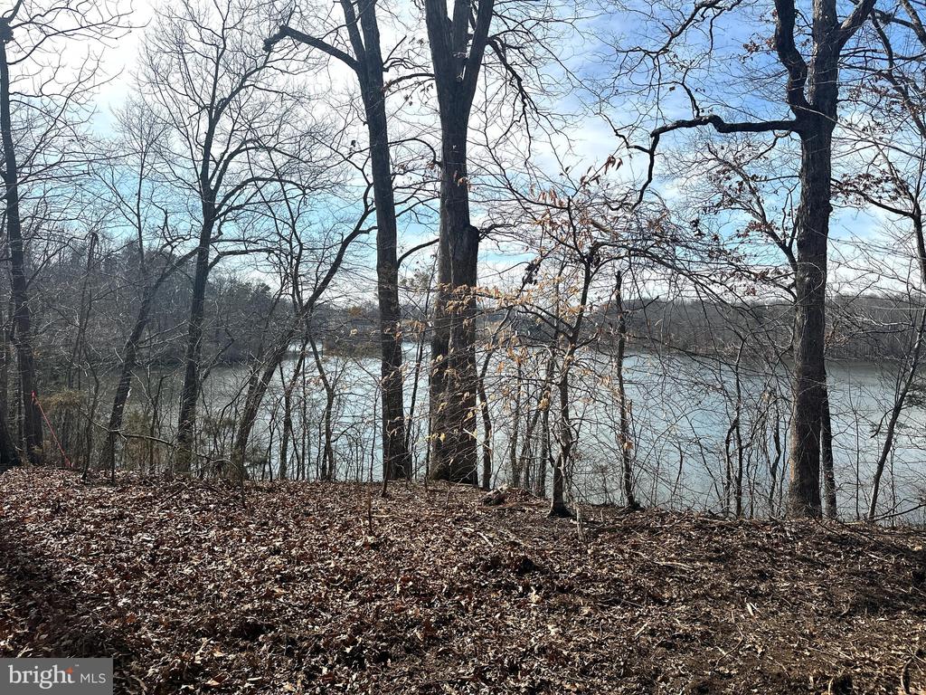 DOVEY RD, SPOTSYLVANIA, Virginia 22553, ,Land,DOVEY RD,VASP2039992 MLS # VASP2039992