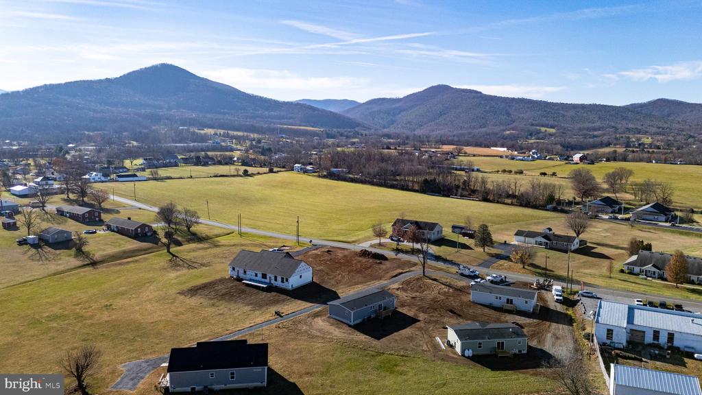 355 PARK RD, STANLEY, Virginia 22851, 3 Bedrooms Bedrooms, ,2 BathroomsBathrooms,Residential,355 PARK RD,VAPA2005626 MLS # VAPA2005626