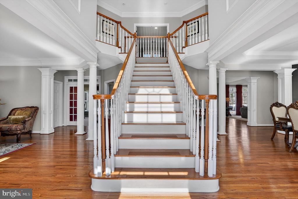 6827 TANGLEWOOD DR, WARRENTON, Virginia, 5 Bedrooms Bedrooms, ,4 BathroomsBathrooms,Residential,6827 TANGLEWOOD DR,VAFQ2020566 MLS # VAFQ2020566