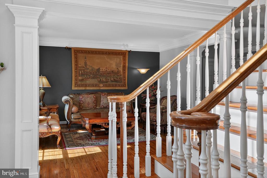 6827 TANGLEWOOD DR, WARRENTON, Virginia, 5 Bedrooms Bedrooms, ,4 BathroomsBathrooms,Residential,6827 TANGLEWOOD DR,VAFQ2020566 MLS # VAFQ2020566