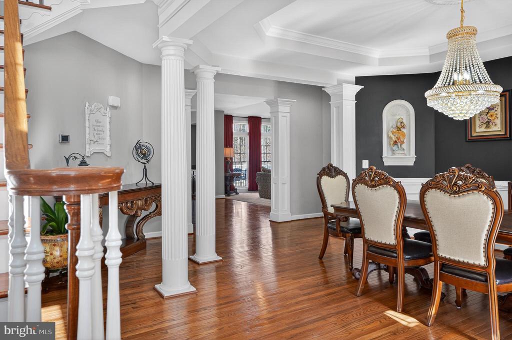 6827 TANGLEWOOD DR, WARRENTON, Virginia, 5 Bedrooms Bedrooms, ,4 BathroomsBathrooms,Residential,6827 TANGLEWOOD DR,VAFQ2020566 MLS # VAFQ2020566