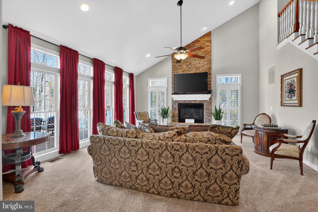 6827 TANGLEWOOD DR, WARRENTON, Virginia, 5 Bedrooms Bedrooms, ,4 BathroomsBathrooms,Residential,6827 TANGLEWOOD DR,VAFQ2020566 MLS # VAFQ2020566