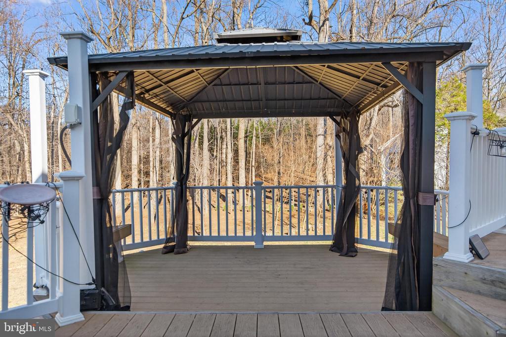 6827 TANGLEWOOD DR, WARRENTON, Virginia, 5 Bedrooms Bedrooms, ,4 BathroomsBathrooms,Residential,6827 TANGLEWOOD DR,VAFQ2020566 MLS # VAFQ2020566