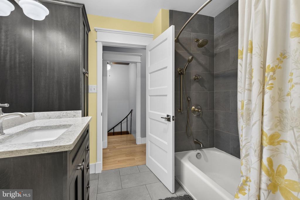 7269 BEAUREGARD CT, WARRENTON, Virginia, 3 Bedrooms Bedrooms, ,3 BathroomsBathrooms,Residential,7269 BEAUREGARD CT,VAFQ2020752 MLS # VAFQ2020752