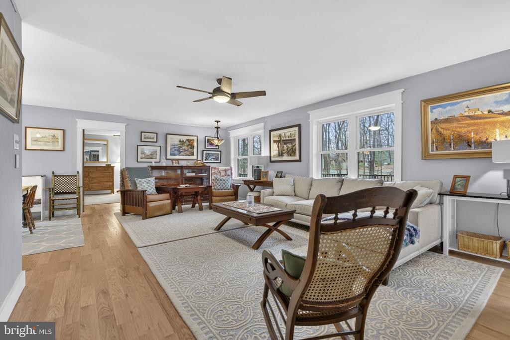 7269 BEAUREGARD CT, WARRENTON, Virginia, 3 Bedrooms Bedrooms, ,3 BathroomsBathrooms,Residential,7269 BEAUREGARD CT,VAFQ2020752 MLS # VAFQ2020752