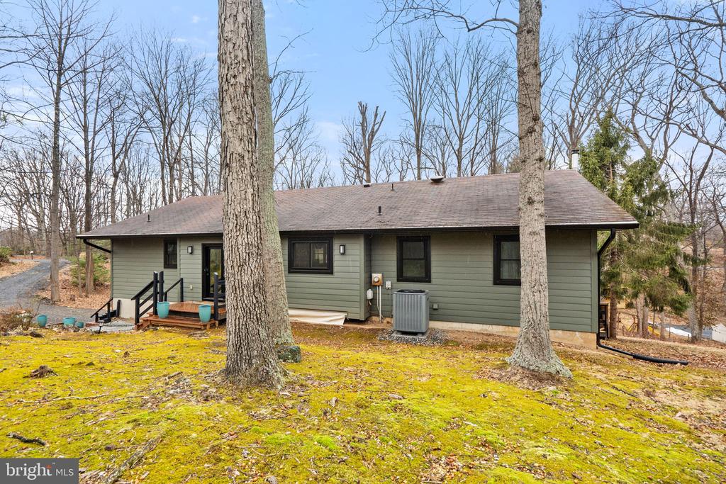 7269 BEAUREGARD CT, WARRENTON, Virginia, 3 Bedrooms Bedrooms, ,3 BathroomsBathrooms,Residential,7269 BEAUREGARD CT,VAFQ2020752 MLS # VAFQ2020752