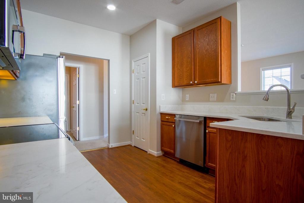 6507 HOLLY RIDGE, FREDERICKSBURG, Virginia 22407, 2 Bedrooms Bedrooms, ,2 BathroomsBathrooms,Residential,6507 HOLLY RIDGE,VASP2039978 MLS # VASP2039978