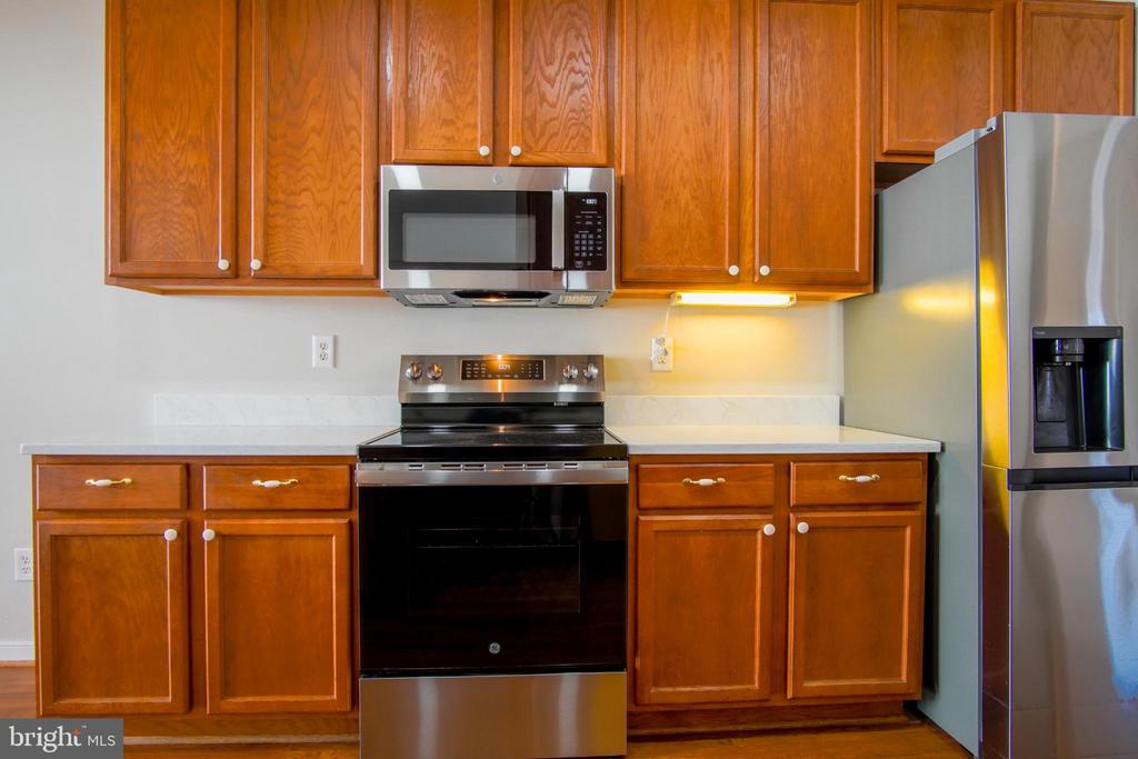 6507 HOLLY RIDGE, FREDERICKSBURG, Virginia 22407, 2 Bedrooms Bedrooms, ,2 BathroomsBathrooms,Residential,6507 HOLLY RIDGE,VASP2039978 MLS # VASP2039978