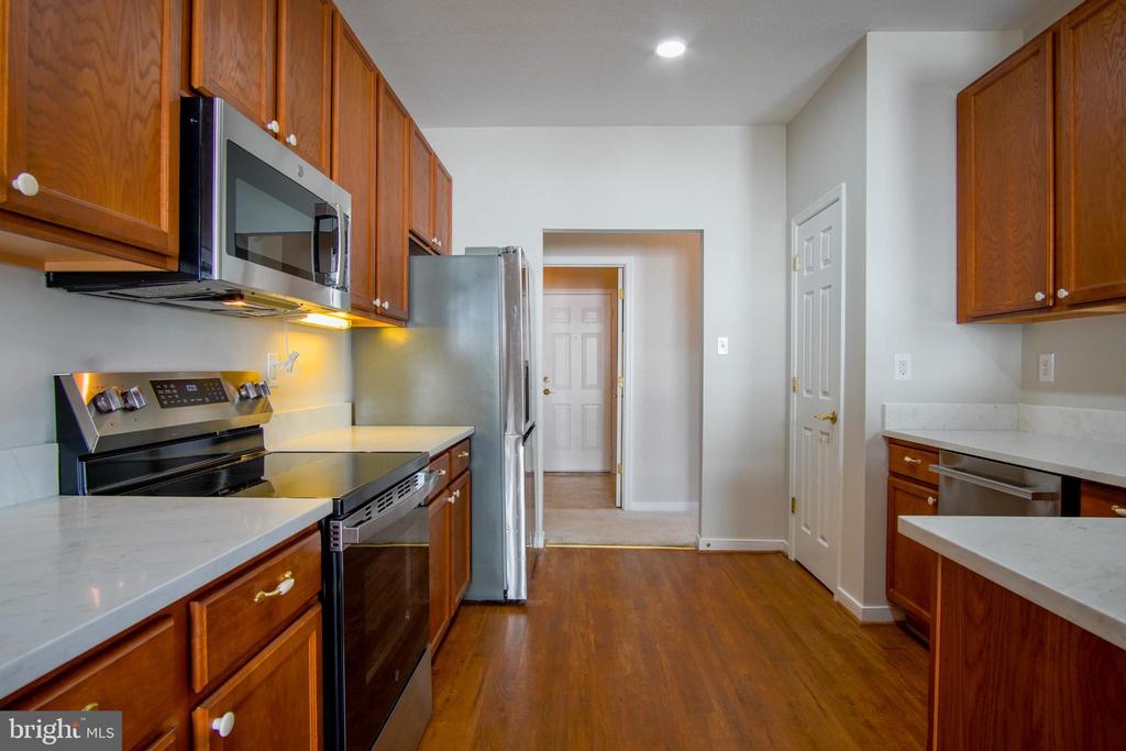 6507 HOLLY RIDGE, FREDERICKSBURG, Virginia 22407, 2 Bedrooms Bedrooms, ,2 BathroomsBathrooms,Residential,6507 HOLLY RIDGE,VASP2039978 MLS # VASP2039978