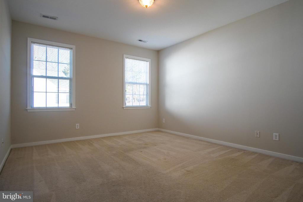 6507 HOLLY RIDGE, FREDERICKSBURG, Virginia 22407, 2 Bedrooms Bedrooms, ,2 BathroomsBathrooms,Residential,6507 HOLLY RIDGE,VASP2039978 MLS # VASP2039978