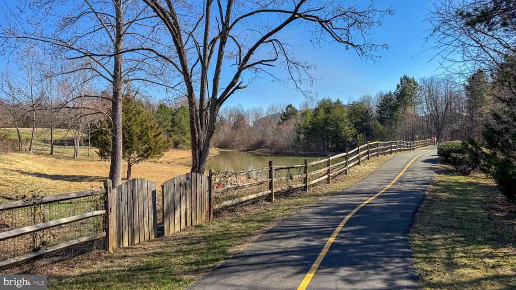 6507 HOLLY RIDGE, FREDERICKSBURG, Virginia 22407, 2 Bedrooms Bedrooms, ,2 BathroomsBathrooms,Residential,6507 HOLLY RIDGE,VASP2039978 MLS # VASP2039978