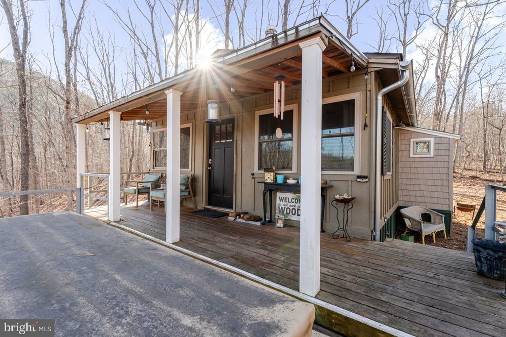 345 WILDWOOD LN, SHENANDOAH, Virginia 22849, 2 Bedrooms Bedrooms, ,1 BathroomBathrooms,Residential,345 WILDWOOD LN,VAPA2006140 MLS # VAPA2006140