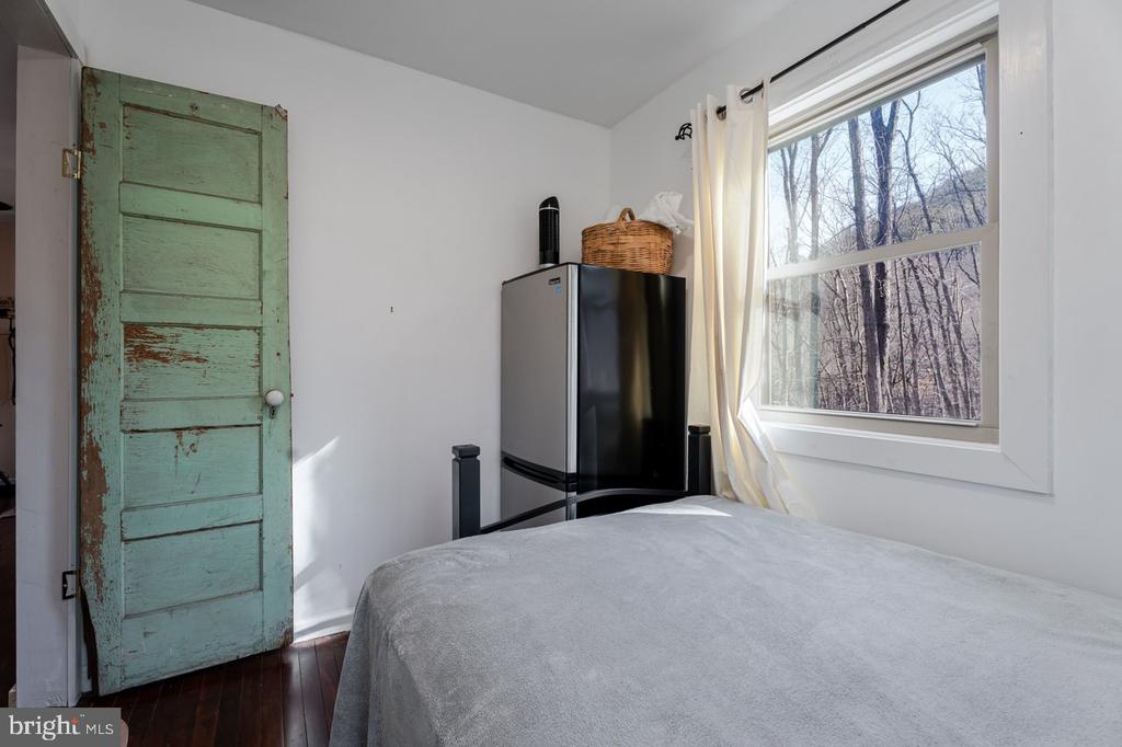 345 WILDWOOD LN, SHENANDOAH, Virginia 22849, 2 Bedrooms Bedrooms, ,1 BathroomBathrooms,Residential,345 WILDWOOD LN,VAPA2006140 MLS # VAPA2006140