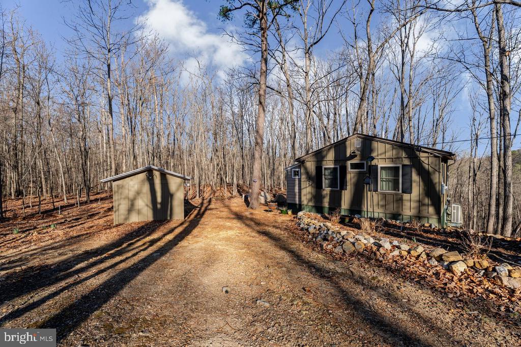 345 WILDWOOD LN, SHENANDOAH, Virginia 22849, 2 Bedrooms Bedrooms, ,1 BathroomBathrooms,Residential,345 WILDWOOD LN,VAPA2006140 MLS # VAPA2006140