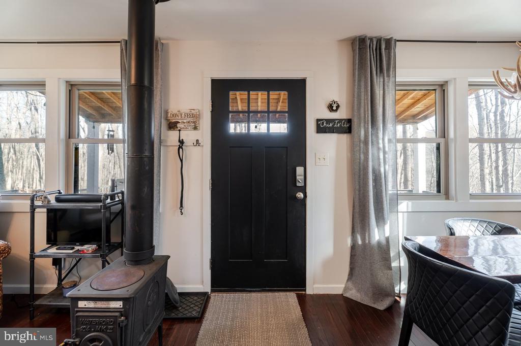 345 WILDWOOD LN, SHENANDOAH, Virginia 22849, 2 Bedrooms Bedrooms, ,1 BathroomBathrooms,Residential,345 WILDWOOD LN,VAPA2006140 MLS # VAPA2006140