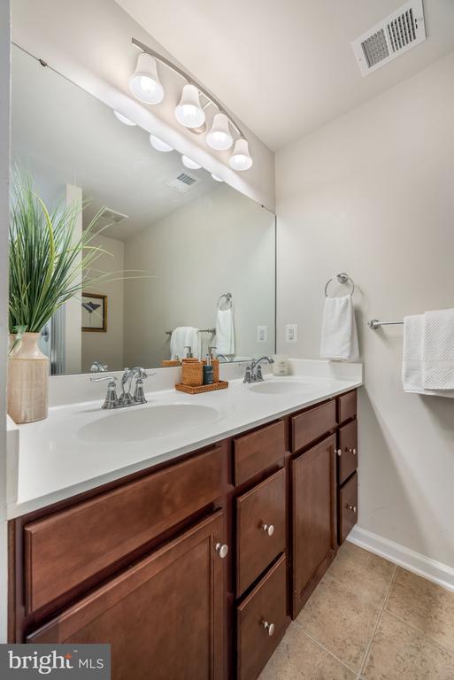 6516 CRITTENDEN LN, SPOTSYLVANIA, Virginia 22553, 3 Bedrooms Bedrooms, ,2 BathroomsBathrooms,Residential,6516 CRITTENDEN LN,VASP2039928 MLS # VASP2039928