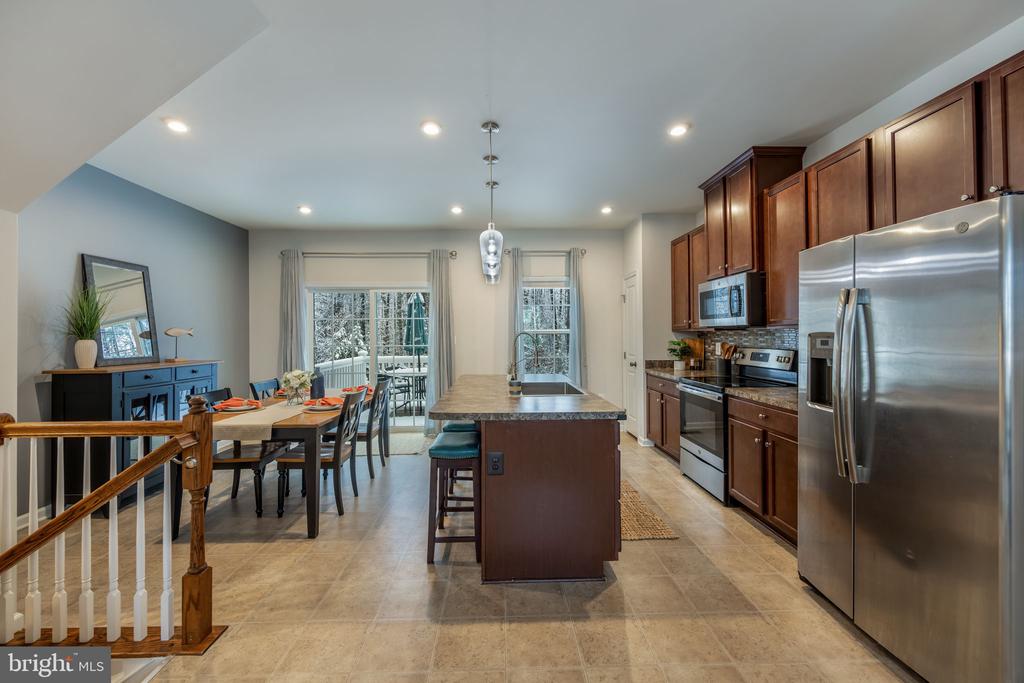 6516 CRITTENDEN LN, SPOTSYLVANIA, Virginia 22553, 3 Bedrooms Bedrooms, ,2 BathroomsBathrooms,Residential,6516 CRITTENDEN LN,VASP2039928 MLS # VASP2039928