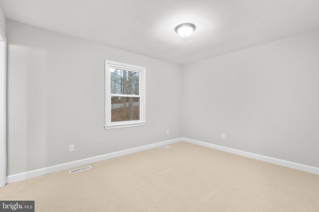 433 ALBANY ST, FREDERICKSBURG, Virginia 22407, 4 Bedrooms Bedrooms, ,3 BathroomsBathrooms,Residential,433 ALBANY ST,VASP2039948 MLS # VASP2039948