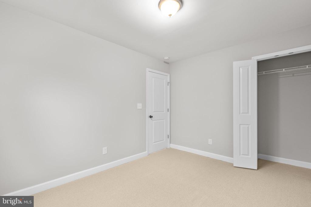 433 ALBANY ST, FREDERICKSBURG, Virginia 22407, 4 Bedrooms Bedrooms, ,3 BathroomsBathrooms,Residential,433 ALBANY ST,VASP2039948 MLS # VASP2039948