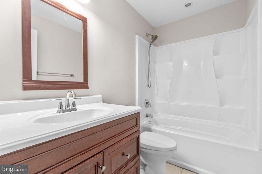 433 ALBANY ST, FREDERICKSBURG, Virginia 22407, 4 Bedrooms Bedrooms, ,3 BathroomsBathrooms,Residential,433 ALBANY ST,VASP2039948 MLS # VASP2039948