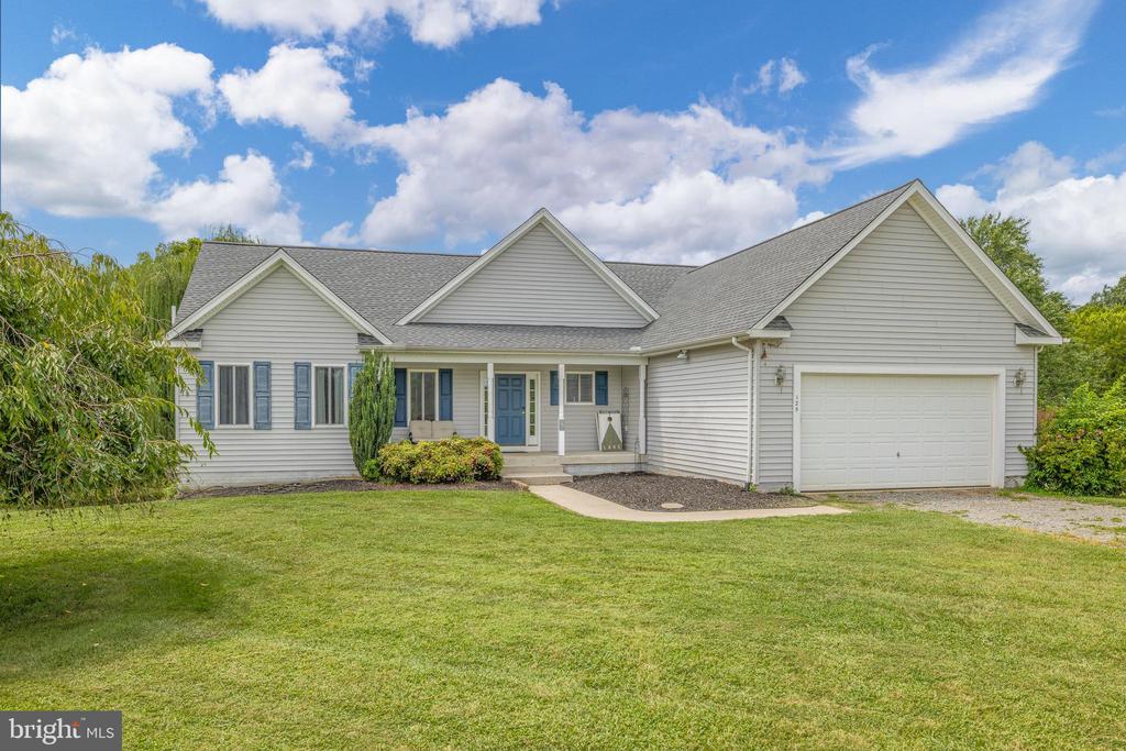 125 LAKE CT., BUMPASS, Virginia 23024, 4 Bedrooms Bedrooms, ,3 BathroomsBathrooms,Residential,125 LAKE CT.,VALA2009454 MLS # VALA2009454 125 LAKE CT., BUMPASS, Virginia 23024, 4 Bedrooms Bedrooms, ,3 BathroomsBathrooms,Residential,125 LAKE CT.,VALA2009454 MLS # VALA2009454