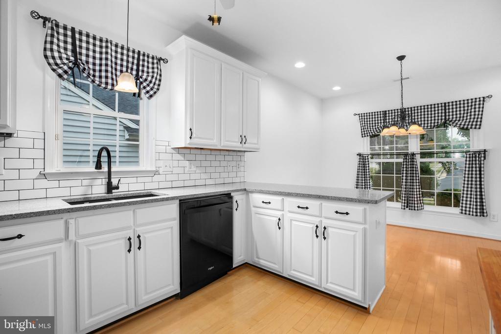 11921 LEGACY WOODS DR, FREDERICKSBURG, Virginia 22407, 3 Bedrooms Bedrooms, ,2 BathroomsBathrooms,Residential,11921 LEGACY WOODS DR,VASP2040018 MLS # VASP2040018