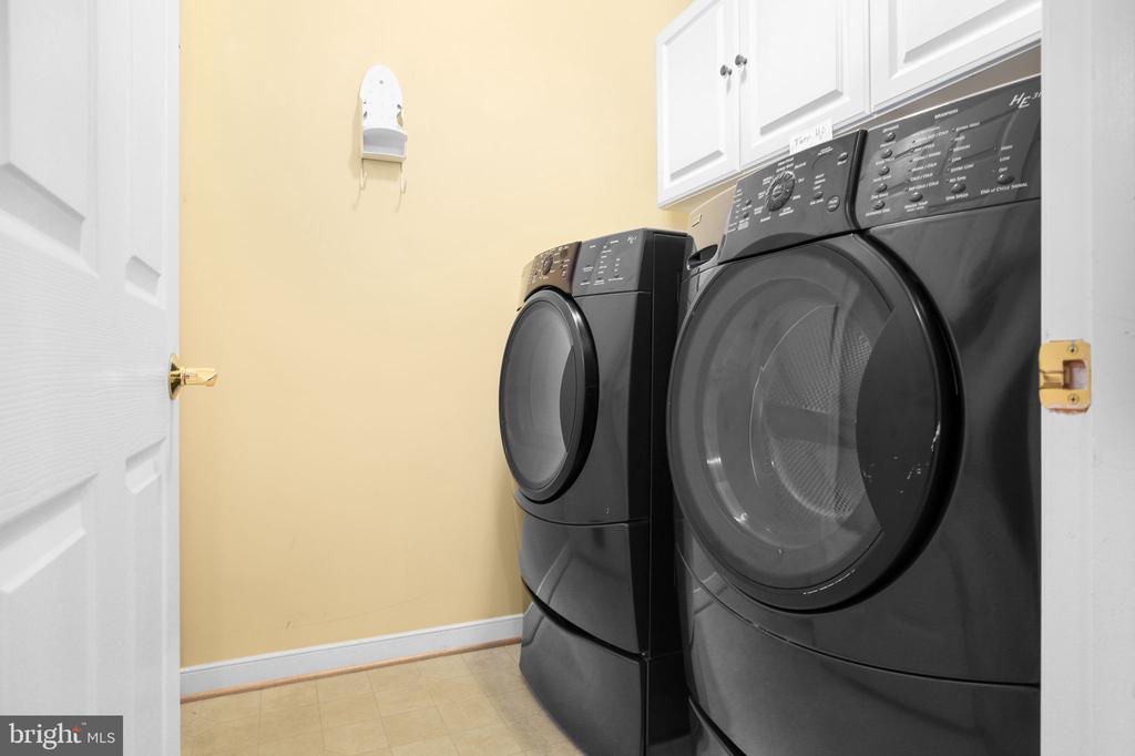 11921 LEGACY WOODS DR, FREDERICKSBURG, Virginia 22407, 3 Bedrooms Bedrooms, ,2 BathroomsBathrooms,Residential,11921 LEGACY WOODS DR,VASP2040018 MLS # VASP2040018