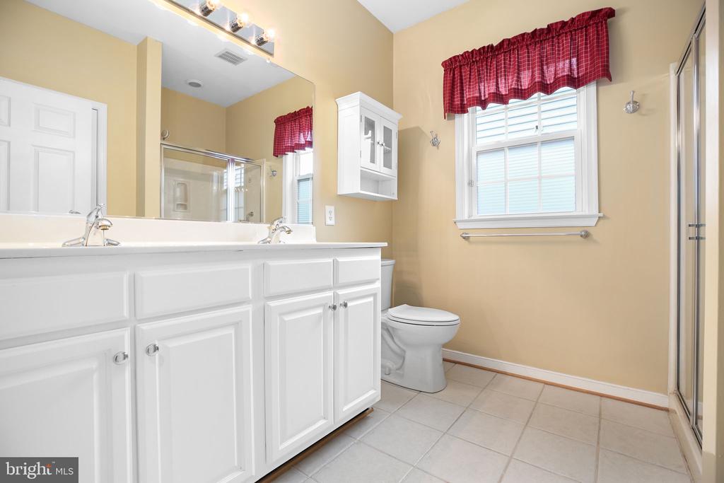 11921 LEGACY WOODS DR, FREDERICKSBURG, Virginia 22407, 3 Bedrooms Bedrooms, ,2 BathroomsBathrooms,Residential,11921 LEGACY WOODS DR,VASP2040018 MLS # VASP2040018