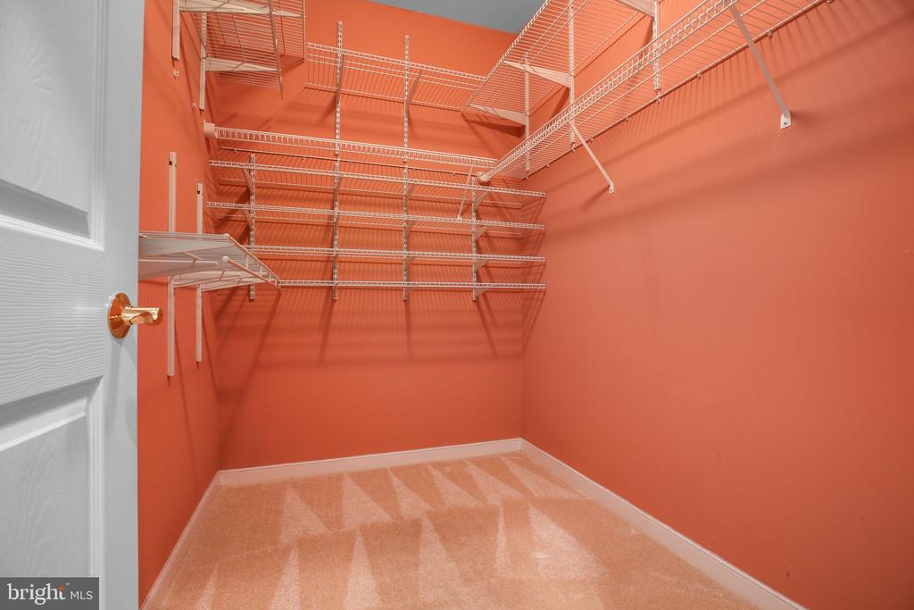 11921 LEGACY WOODS DR, FREDERICKSBURG, Virginia 22407, 3 Bedrooms Bedrooms, ,2 BathroomsBathrooms,Residential,11921 LEGACY WOODS DR,VASP2040018 MLS # VASP2040018