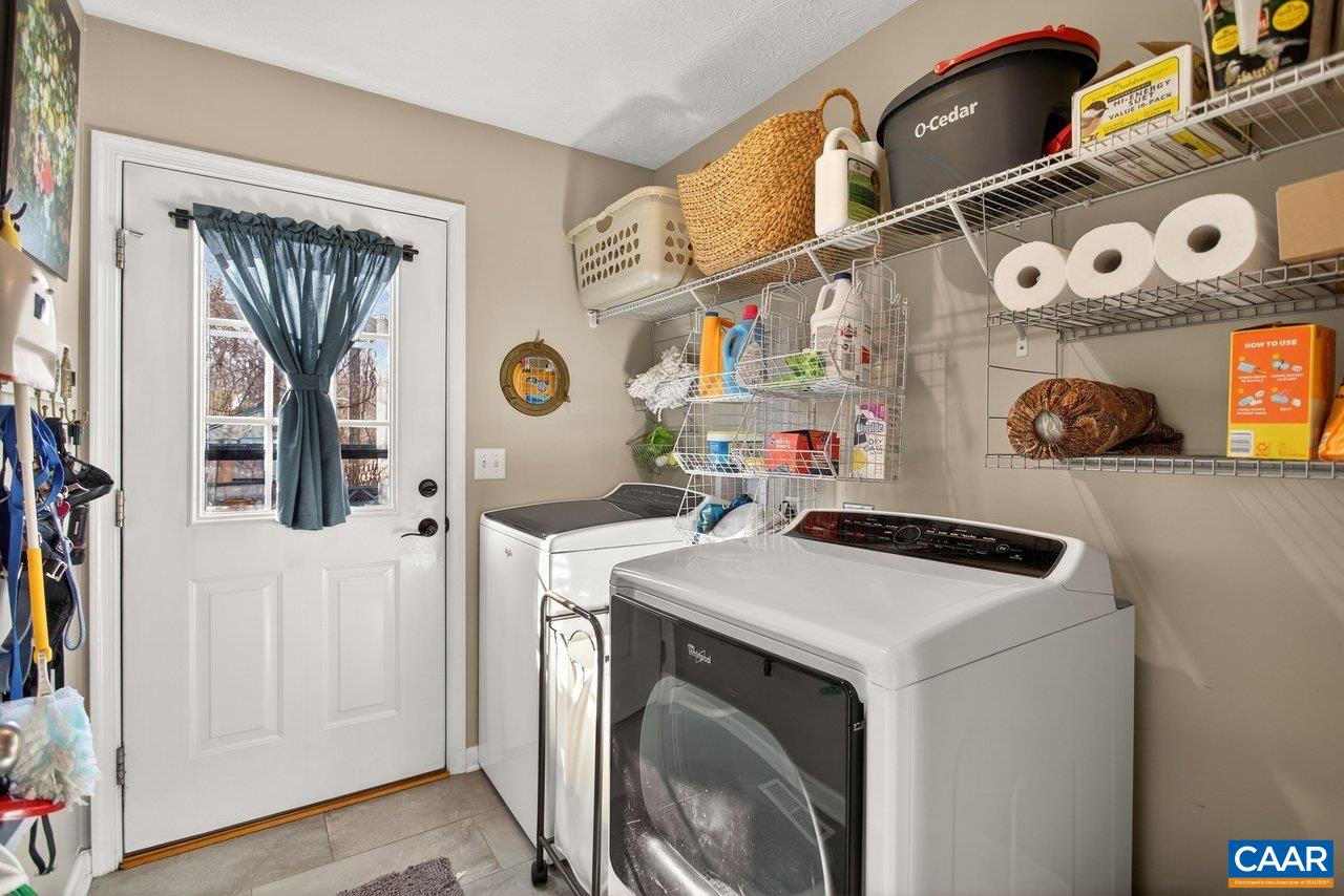 445 KIRBY AVE, WAYNESBORO, Virginia 22980, 3 Bedrooms Bedrooms, ,2 BathroomsBathrooms,Residential,445 Kirby Ave,445 KIRBY AVE,672726 MLS # 672726