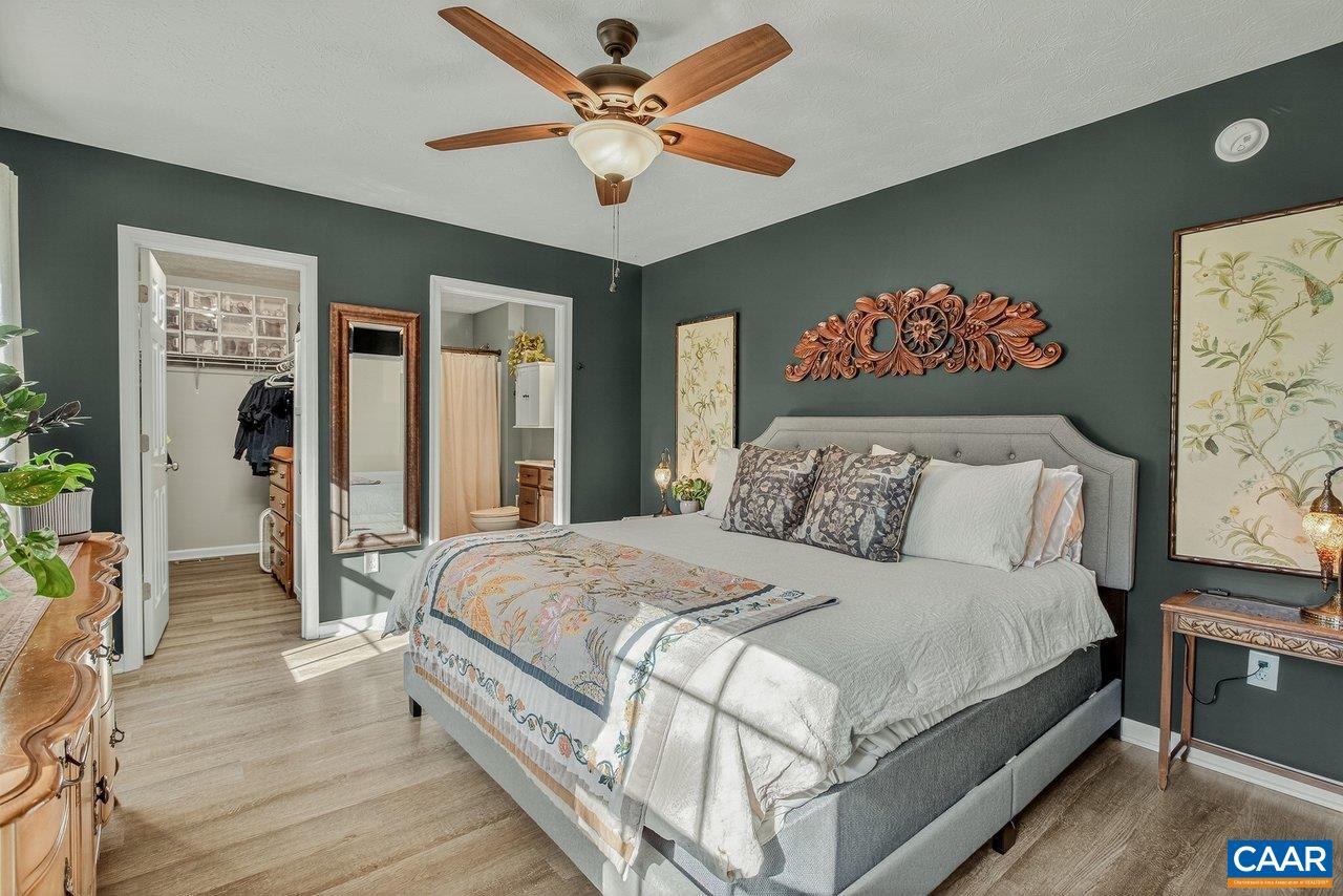 445 KIRBY AVE, WAYNESBORO, Virginia 22980, 3 Bedrooms Bedrooms, ,2 BathroomsBathrooms,Residential,445 Kirby Ave,445 KIRBY AVE,672726 MLS # 672726