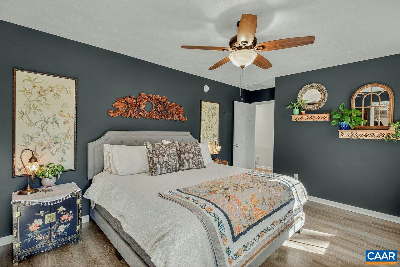 445 KIRBY AVE, WAYNESBORO, Virginia 22980, 3 Bedrooms Bedrooms, ,2 BathroomsBathrooms,Residential,445 Kirby Ave,445 KIRBY AVE,672726 MLS # 672726