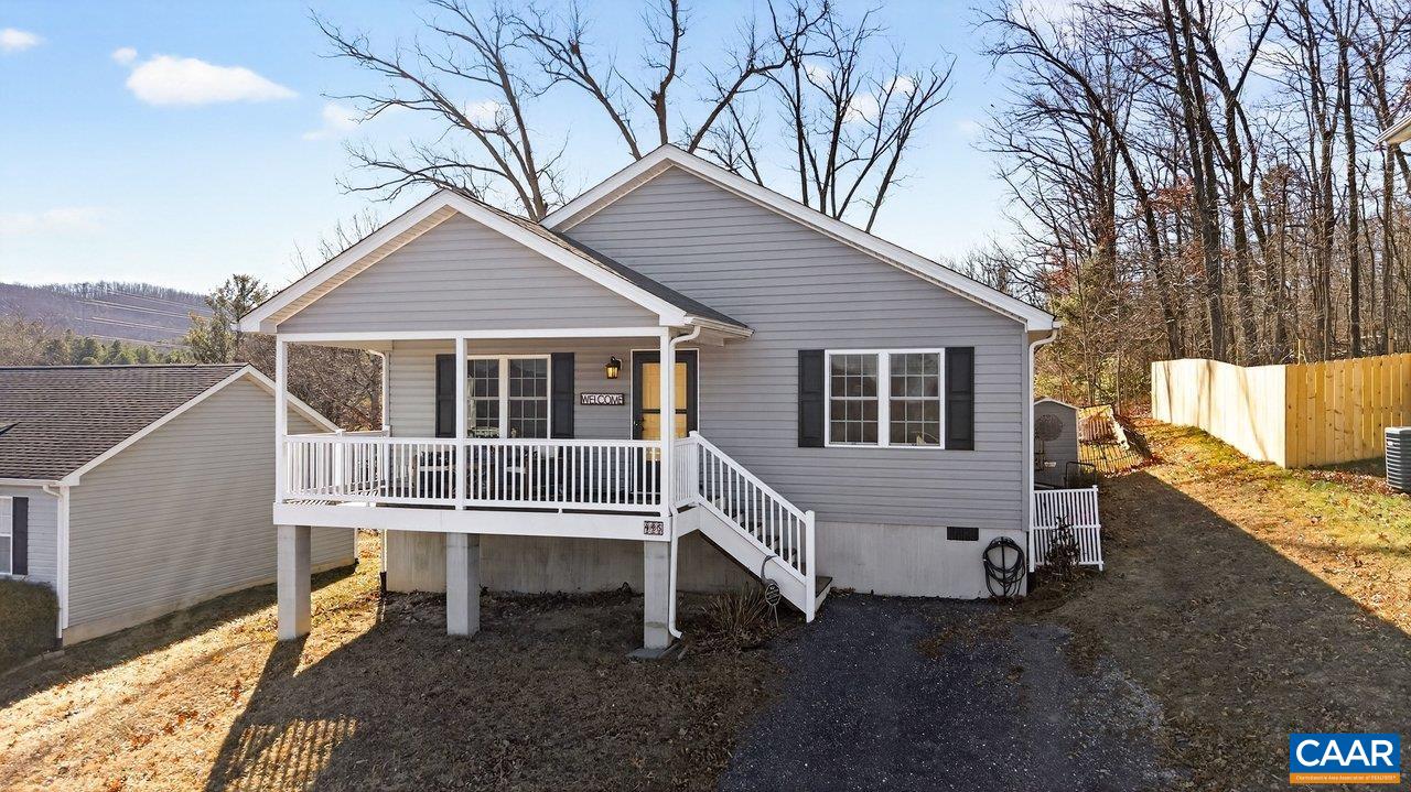 445 KIRBY AVE, WAYNESBORO, Virginia 22980, 3 Bedrooms Bedrooms, ,2 BathroomsBathrooms,Residential,445 Kirby Ave,445 KIRBY AVE,672726 MLS # 672726