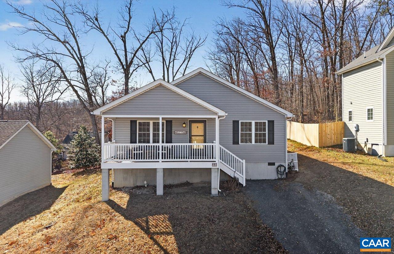 445 KIRBY AVE, WAYNESBORO, Virginia 22980, 3 Bedrooms Bedrooms, ,2 BathroomsBathrooms,Residential,445 Kirby Ave,445 KIRBY AVE,672726 MLS # 672726