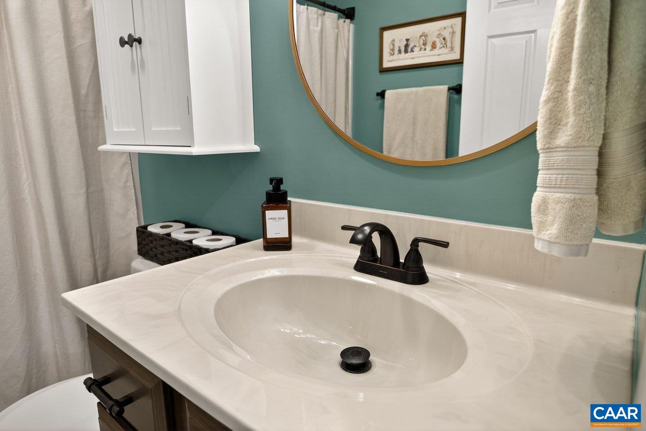 445 KIRBY AVE, WAYNESBORO, Virginia 22980, 3 Bedrooms Bedrooms, ,2 BathroomsBathrooms,Residential,445 Kirby Ave,445 KIRBY AVE,672726 MLS # 672726