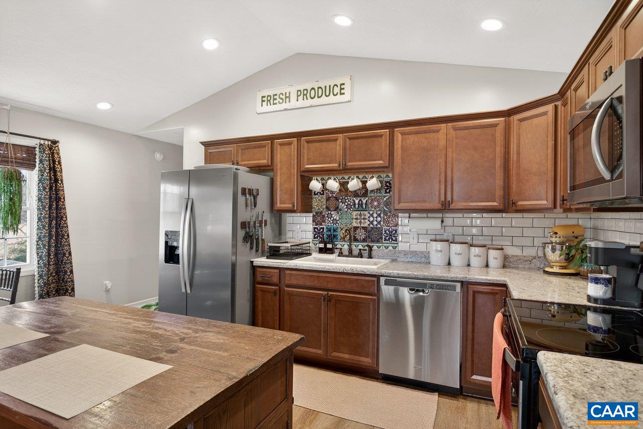 445 KIRBY AVE, WAYNESBORO, Virginia 22980, 3 Bedrooms Bedrooms, ,2 BathroomsBathrooms,Residential,445 Kirby Ave,445 KIRBY AVE,672726 MLS # 672726