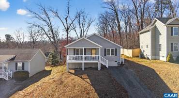 445 KIRBY AVE, WAYNESBORO, Virginia 22980, 3 Bedrooms Bedrooms, ,2 BathroomsBathrooms,Residential,445 Kirby Ave,445 KIRBY AVE,672726 MLS # 672726