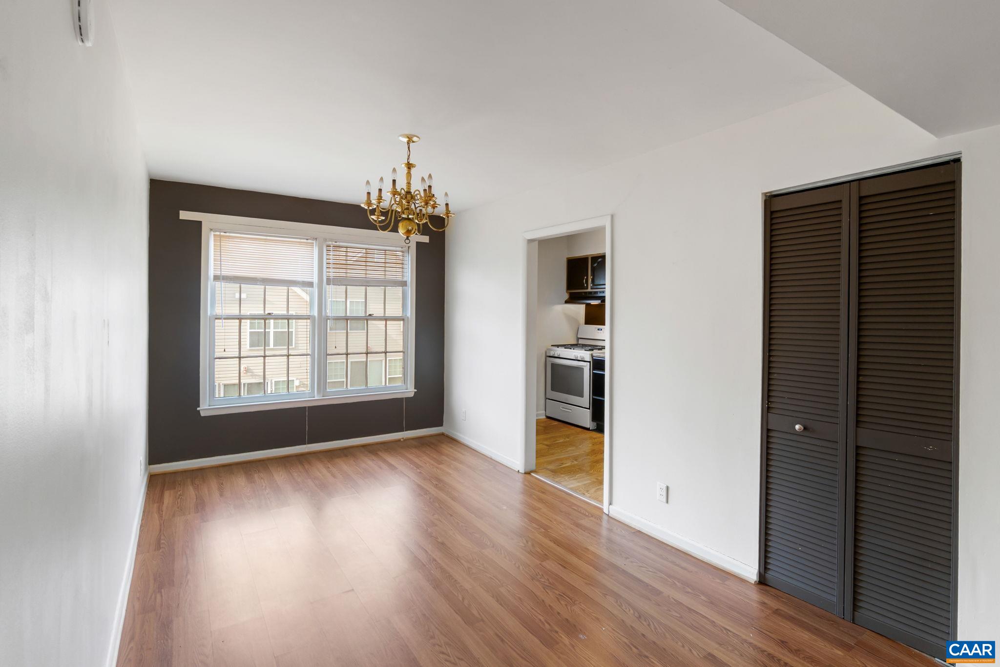 2527 HYDRAULIC RD, CHARLOTTESVILLE, Virginia 22901, 2 Bedrooms Bedrooms, ,1 BathroomBathrooms,Residential,2527 HYDRAULIC RD,673016 MLS # 673016