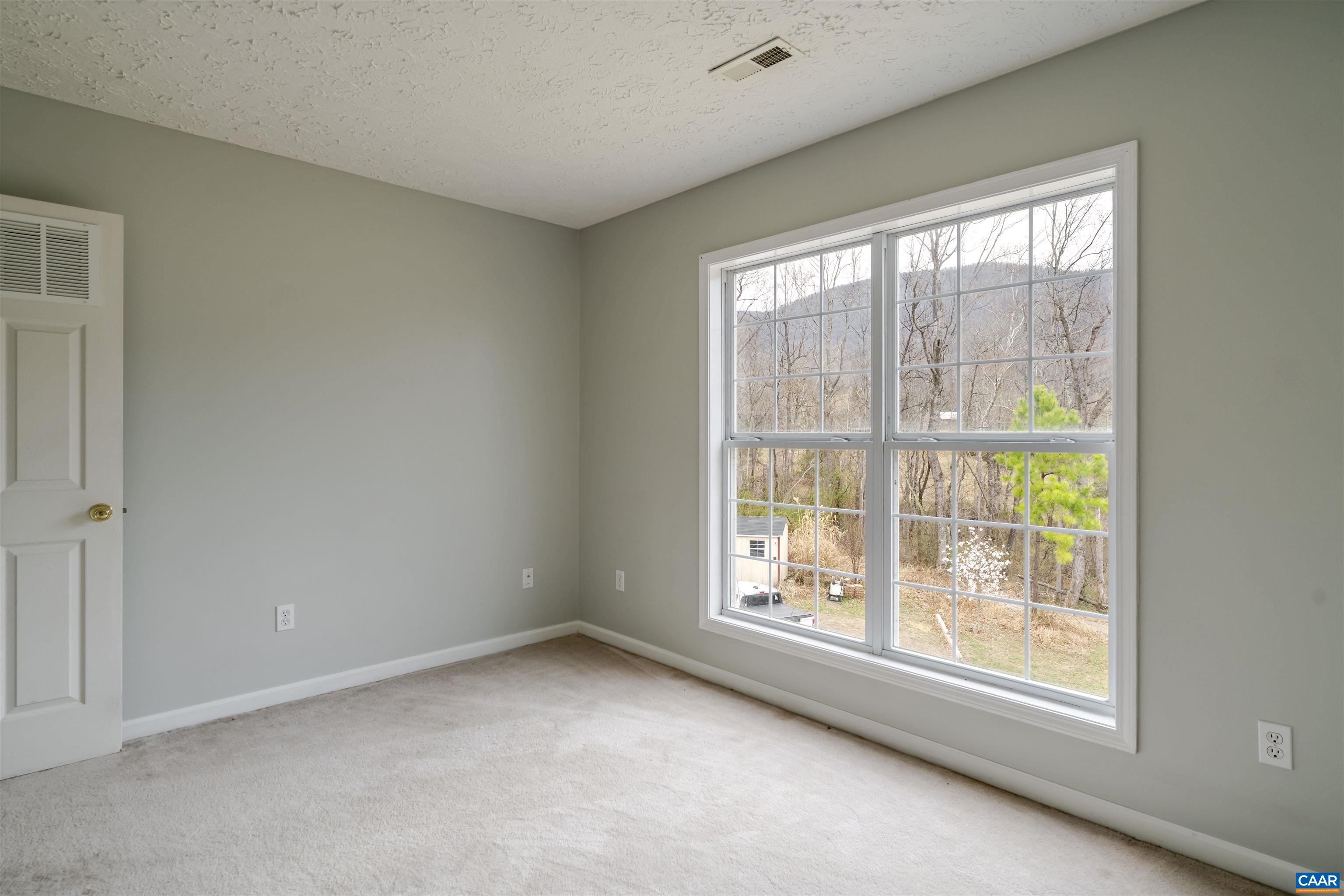 5860 BEARWOOD RD, CROZET, Virginia 22932, 3 Bedrooms Bedrooms, ,2 BathroomsBathrooms,Residential,5860 BEARWOOD RD,674277 MLS # 674277