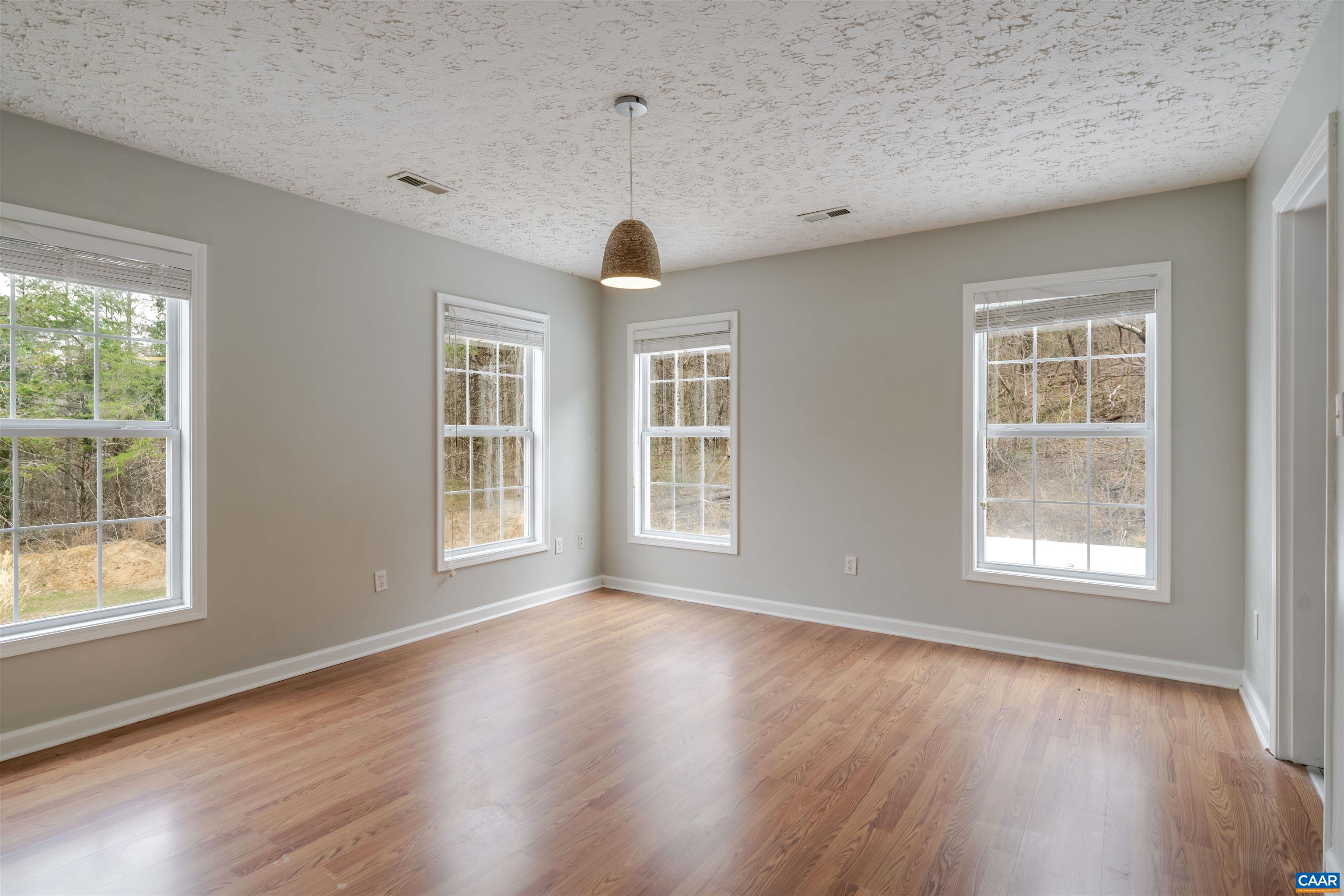 5860 BEARWOOD RD, CROZET, Virginia 22932, 3 Bedrooms Bedrooms, ,2 BathroomsBathrooms,Residential,5860 BEARWOOD RD,674277 MLS # 674277