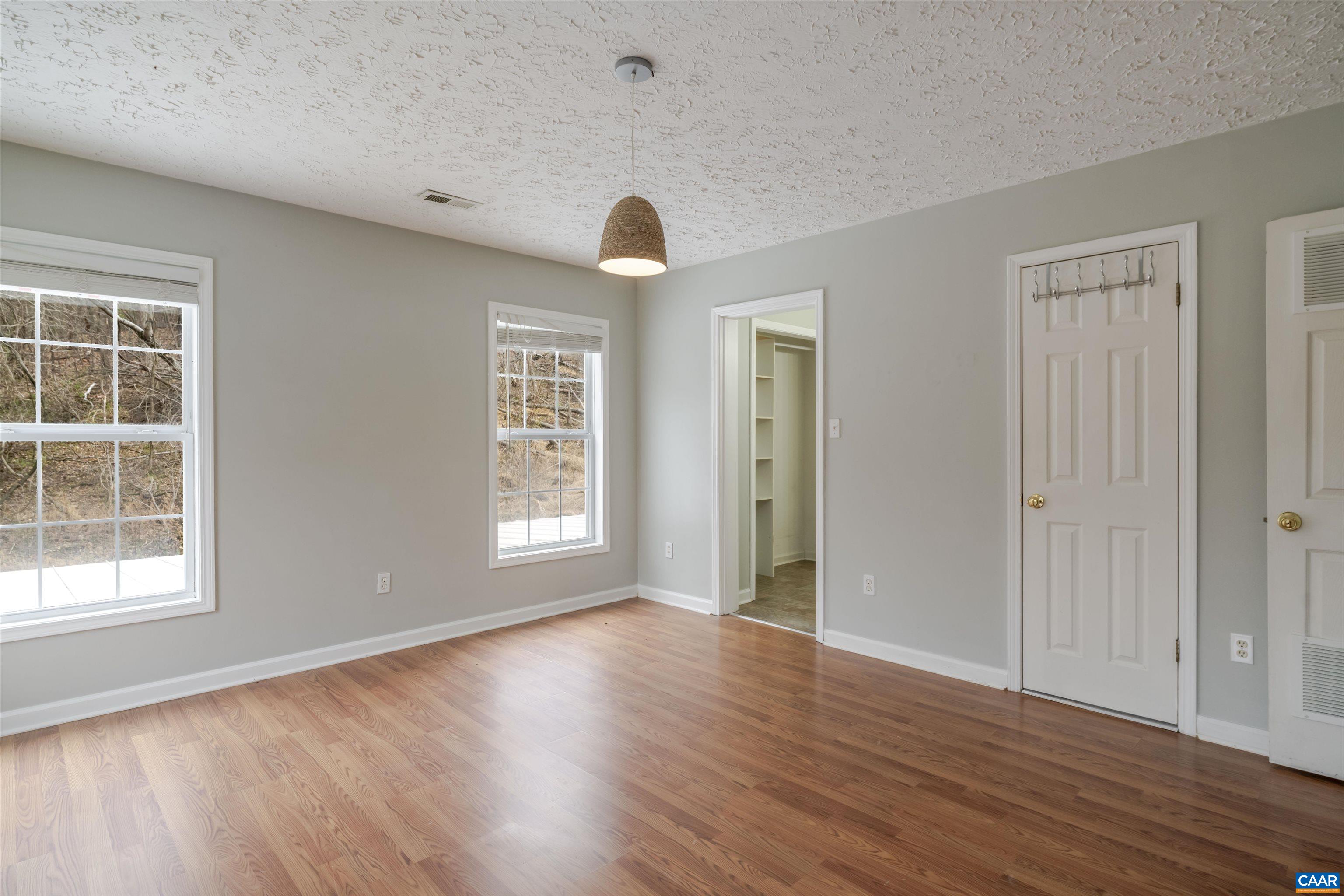 5860 BEARWOOD RD, CROZET, Virginia 22932, 3 Bedrooms Bedrooms, ,2 BathroomsBathrooms,Residential,5860 BEARWOOD RD,674277 MLS # 674277