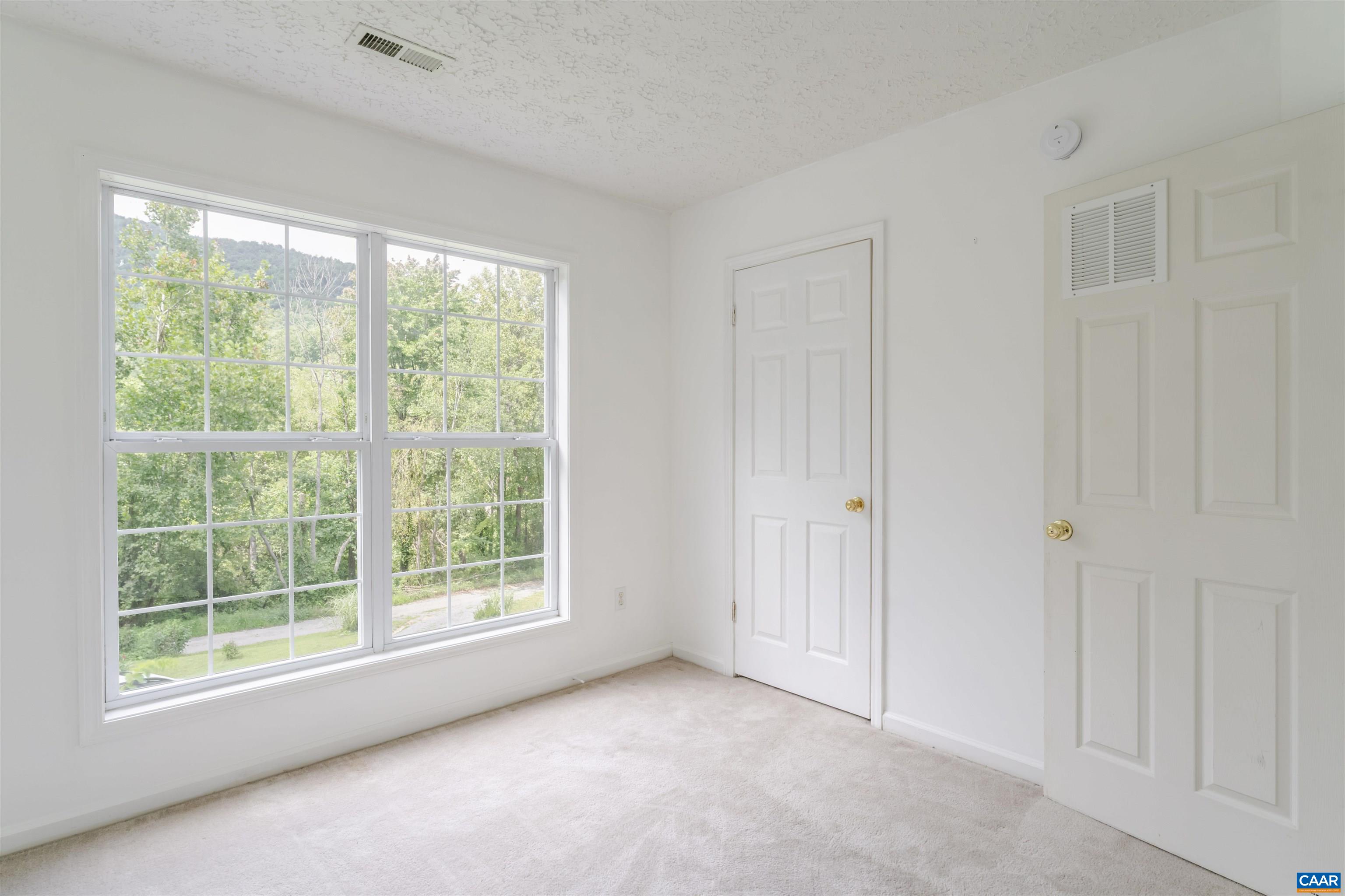 5860 BEARWOOD RD, CROZET, Virginia 22932, 3 Bedrooms Bedrooms, ,2 BathroomsBathrooms,Residential,5860 BEARWOOD RD,674277 MLS # 674277