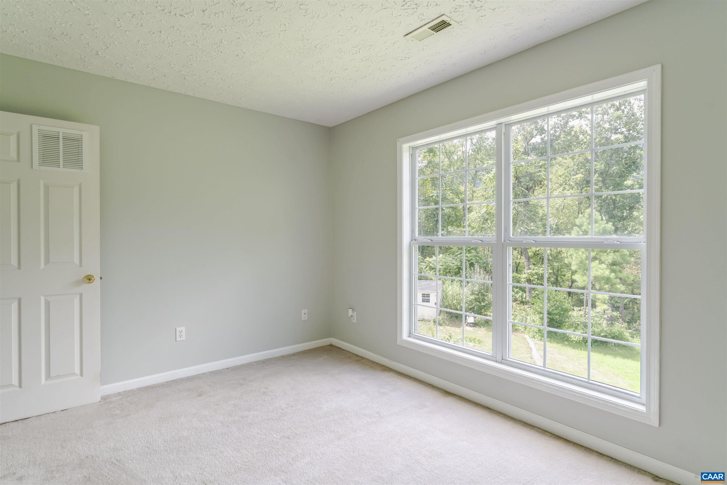 5860 BEARWOOD RD, CROZET, Virginia 22932, 3 Bedrooms Bedrooms, ,2 BathroomsBathrooms,Residential,5860 BEARWOOD RD,674277 MLS # 674277