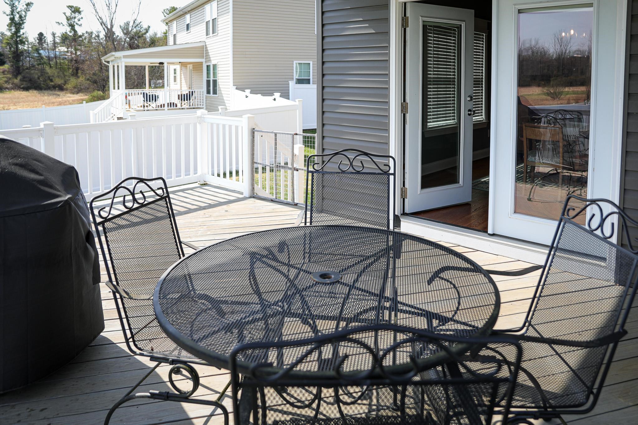 145 PAIGE ST, WAYNESBORO, Virginia 22980, 3 Bedrooms Bedrooms, ,2 BathroomsBathrooms,Residential,145 PAIGE ST,674319 MLS # 674319