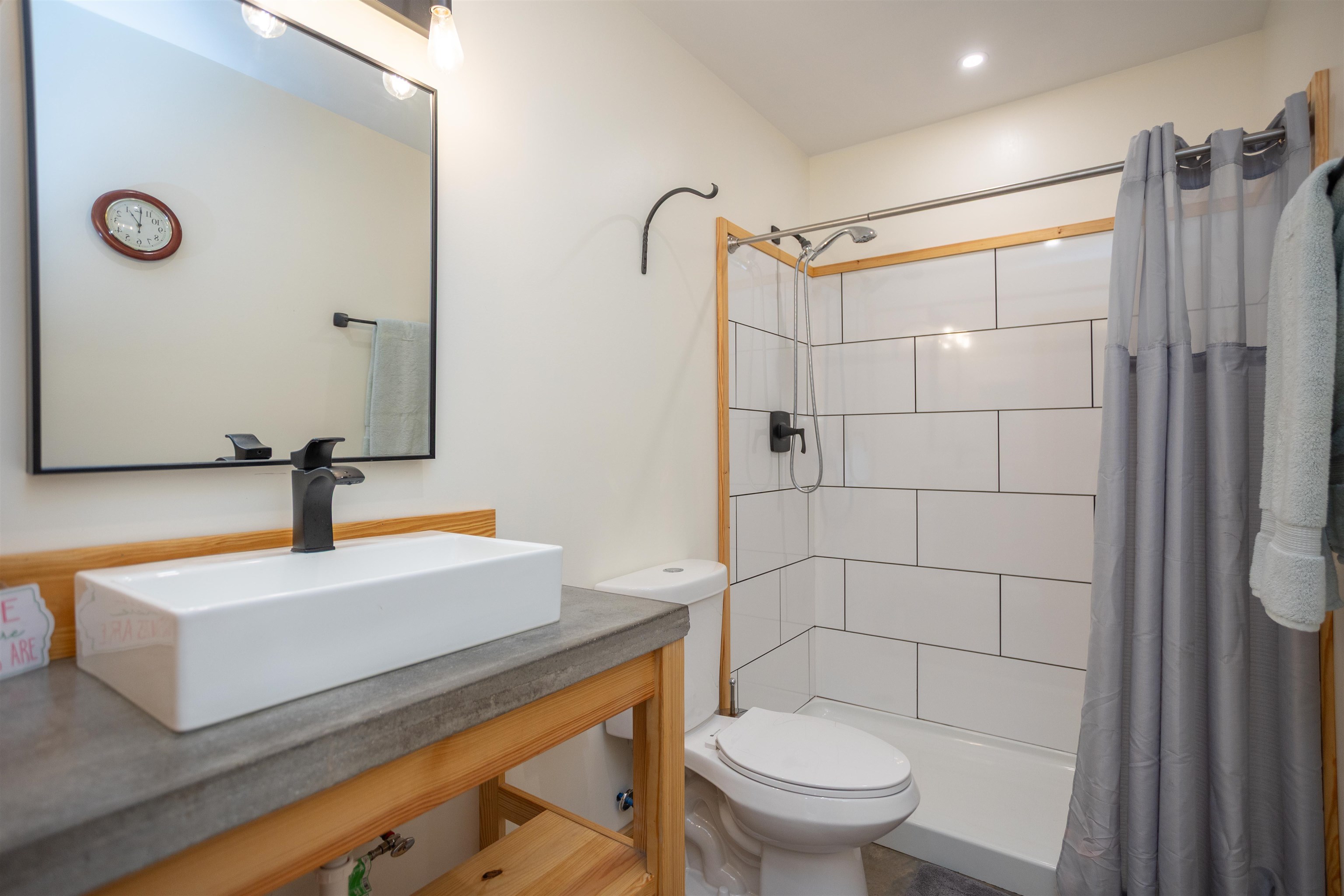 2935 JUNIPER CT, ROCKINGHAM, Virginia 22801, 3 Bedrooms Bedrooms, ,3 BathroomsBathrooms,Residential,2935 JUNIPER CT,674324 MLS # 674324