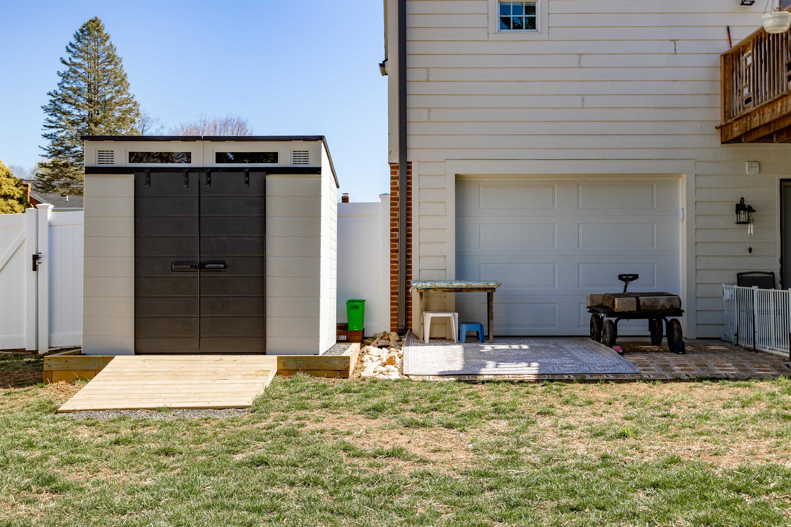 2935 JUNIPER CT, ROCKINGHAM, Virginia 22801, 3 Bedrooms Bedrooms, ,3 BathroomsBathrooms,Residential,2935 JUNIPER CT,674324 MLS # 674324