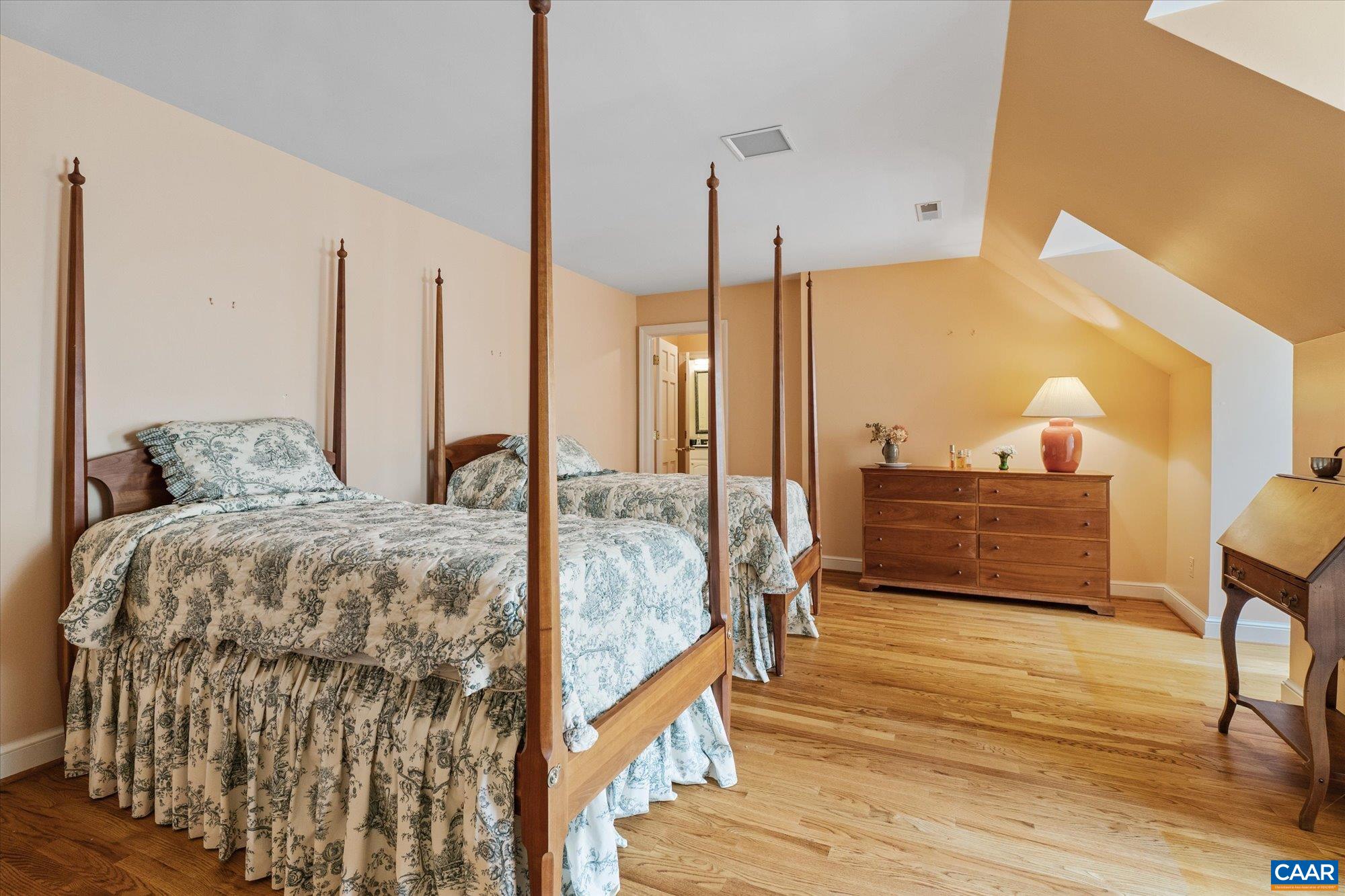 5190 SUGAR RIDGE RD, CROZET, Virginia 22932, 5 Bedrooms Bedrooms, ,4 BathroomsBathrooms,Residential,WHITE HALL ESTATE,5190 SUGAR RIDGE RD,674329 MLS # 674329