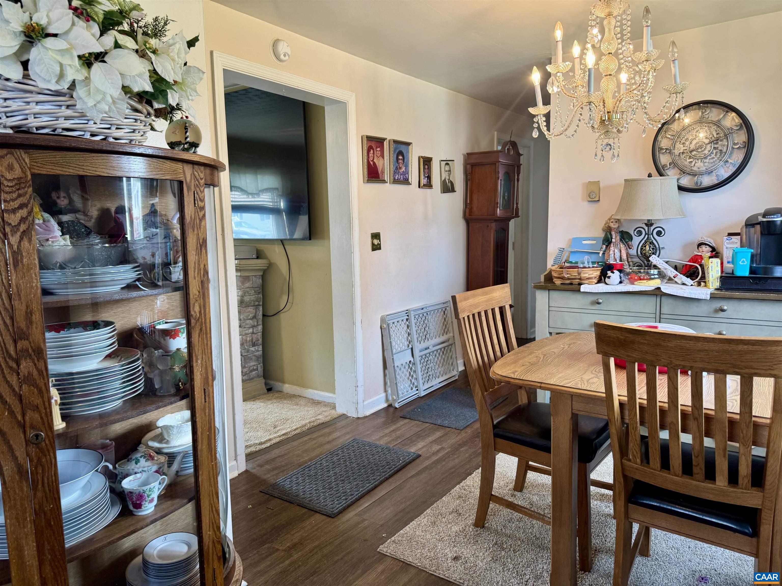 94 LOCUST ST, VERONA, Virginia 24482, 3 Bedrooms Bedrooms, ,1 BathroomBathrooms,Residential,94 LOCUST ST,674330 MLS # 674330