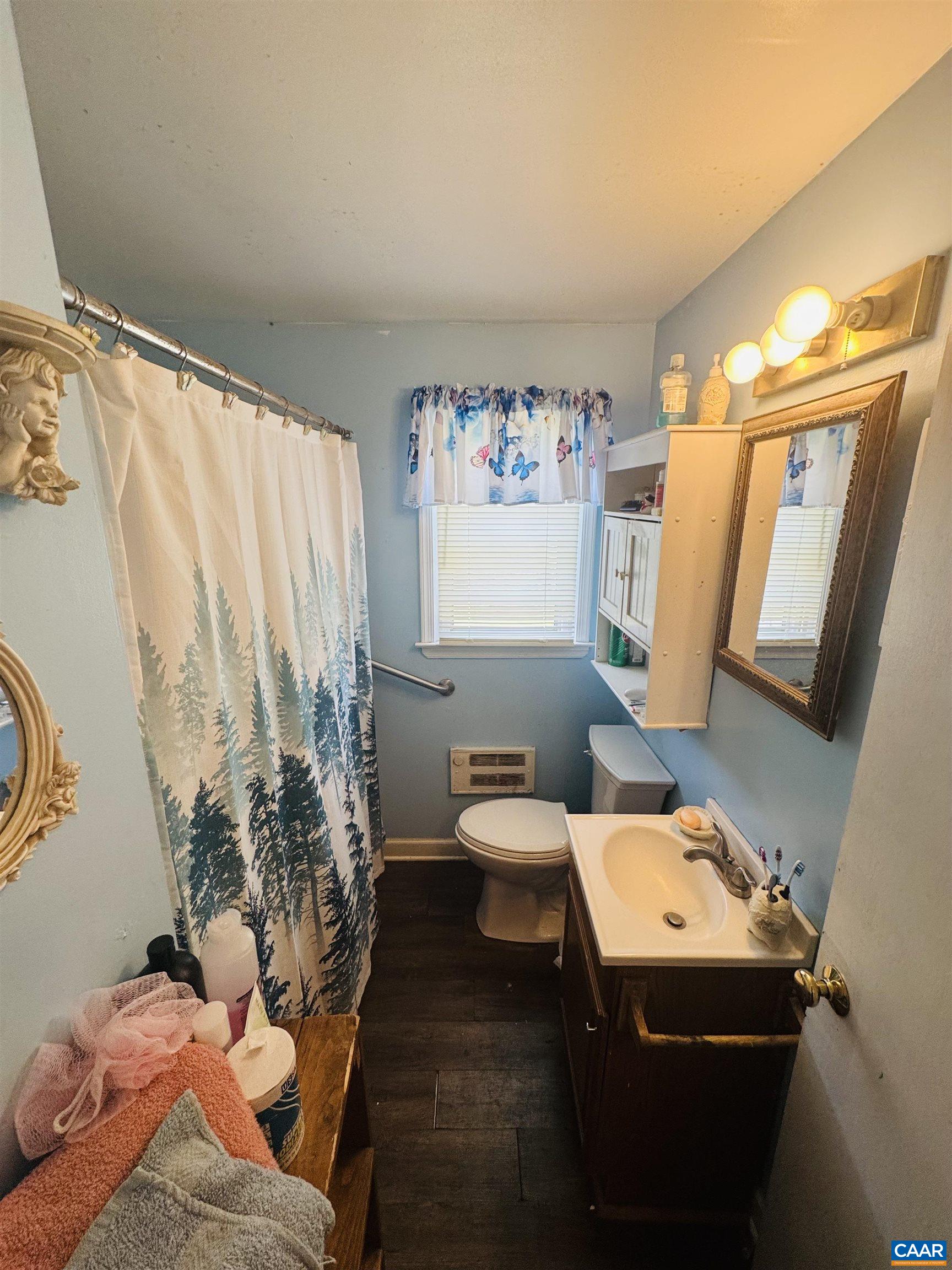 94 LOCUST ST, VERONA, Virginia 24482, 3 Bedrooms Bedrooms, ,1 BathroomBathrooms,Residential,94 LOCUST ST,674330 MLS # 674330